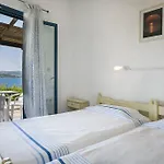 Apart-hotel Metaxatos