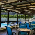 Metaxatos Apart-hotel