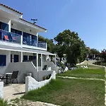 Apart Otel Metaxatos 4*