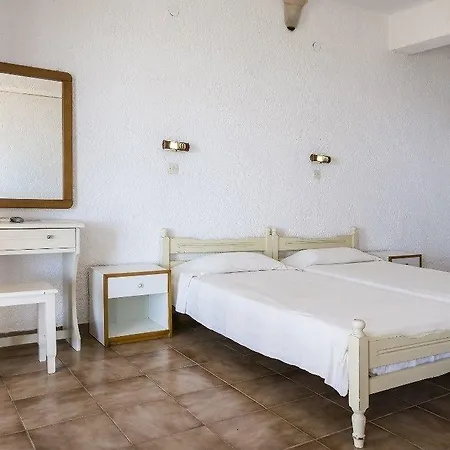 Aparthotel Metaxatos