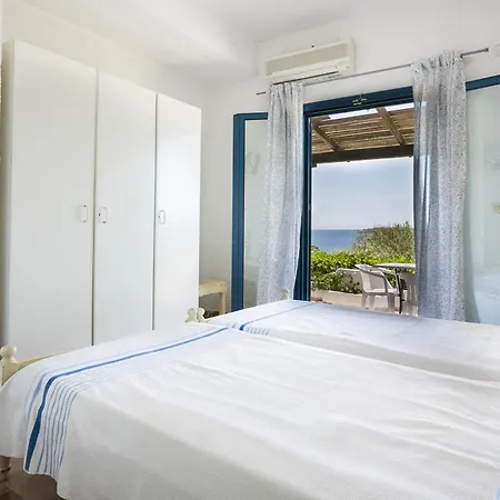 Metaxatos Apart Otel