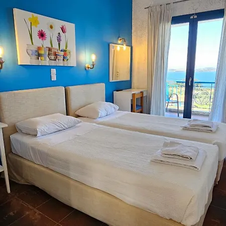 Metaxatos Apart Otel