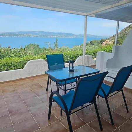 Metaxatos Apart Otel Argostolion