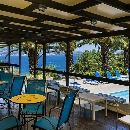 Apart Otel Metaxatos