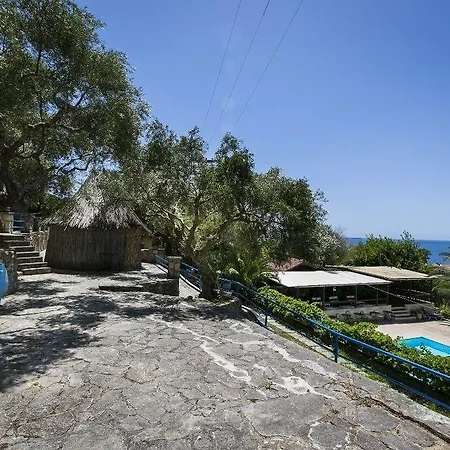 Apart Otel Metaxatos 4*