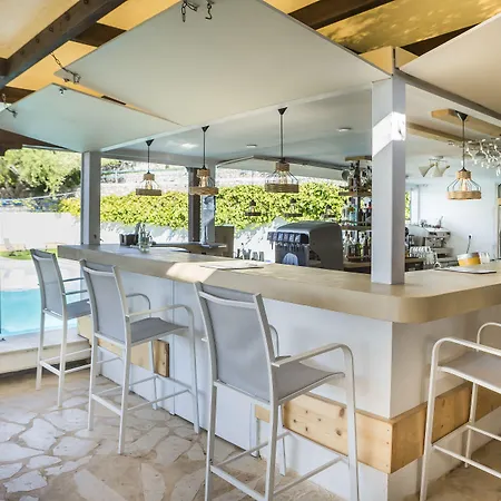 Apart Otel Metaxatos